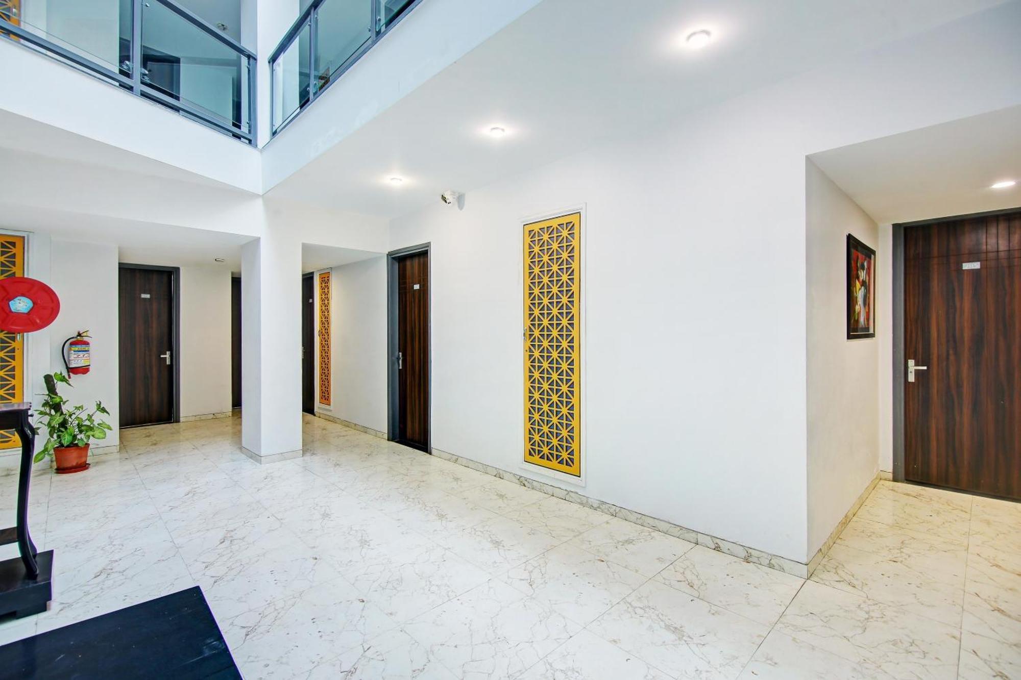 Super Townhouse Geetanjali Inn Gurgaon Dış mekan fotoğraf